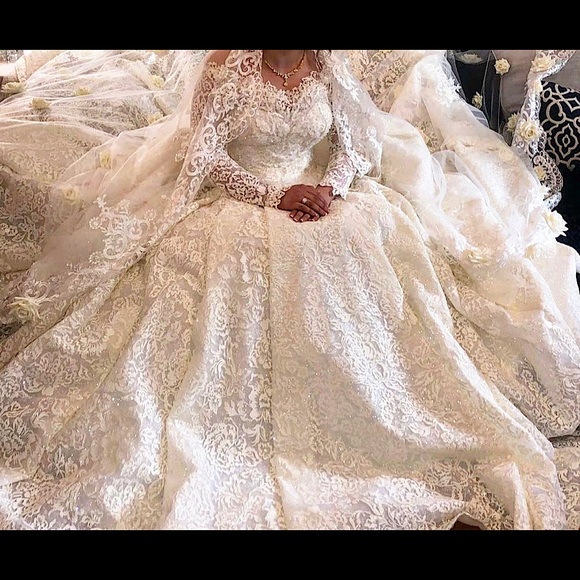 2021 Ivory Wedding Dress Collection|| Crown and Accessories included! Arabic - Picture 3 of 6